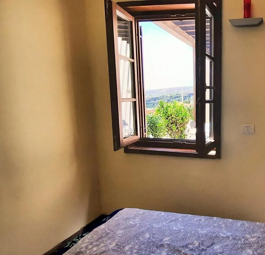 Country House With Shared Pool And Views Sabina Alta