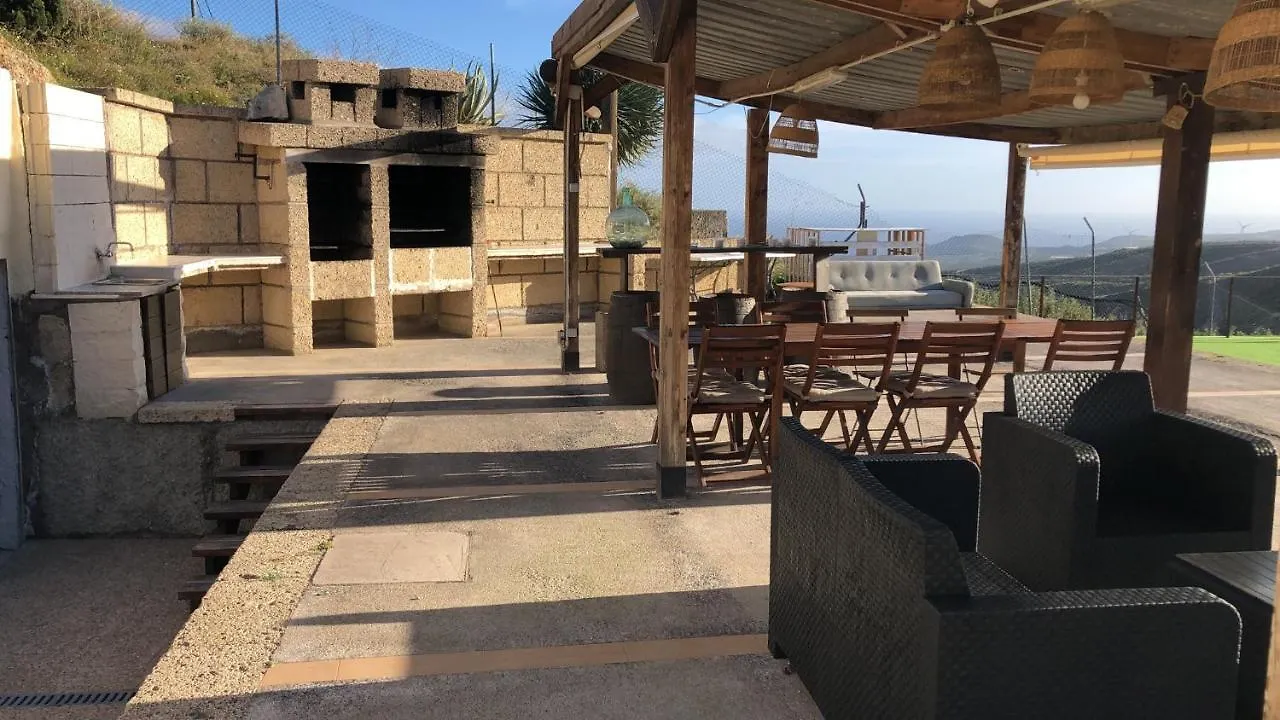 Country House With Shared Pool And Views Sabina Alta
